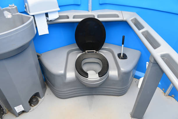 Best Standard Portable Toilet Rental  in Princevle, IL